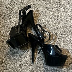 Pleaser Shiny Black Platform leather Heels